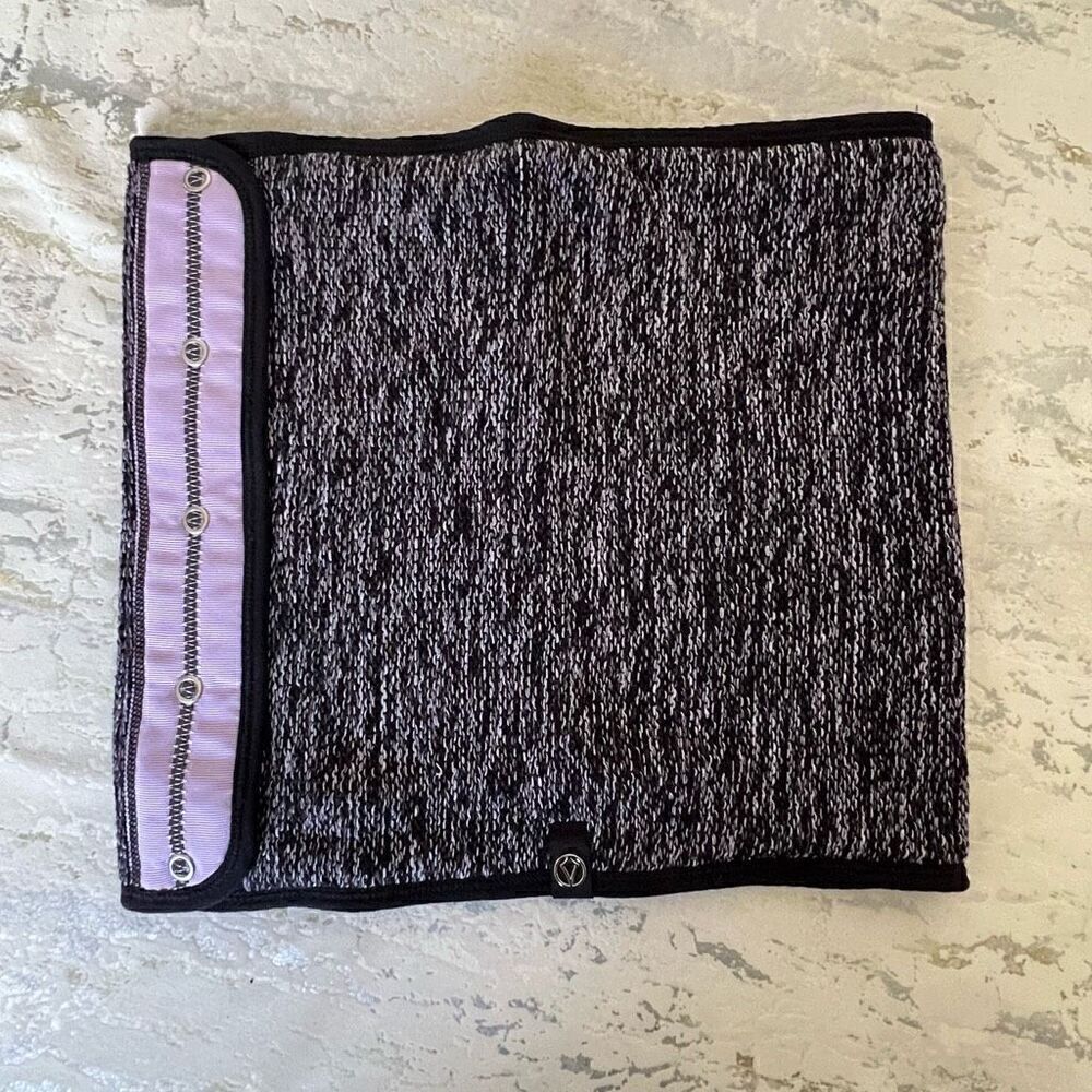 Ivivva Lululemon infinity scarf
